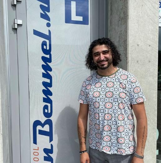 Instructeur Emre Oman